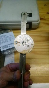 This is how the stainless steel lock ring looks like after I took it off the box.